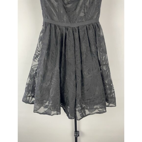 GUESS Strapless Fit n Flair Jacquard Mesh Foliage Print Black Mini Dress Size 2 - Picture 7 of 8